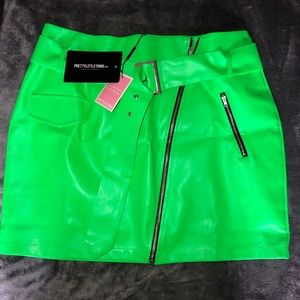 Pretty Little Thing skirt